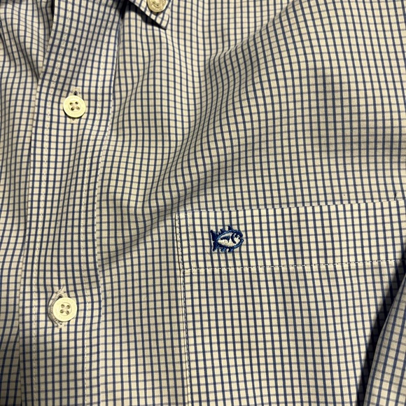 Southern Tide Button down - Picture 2 of 3